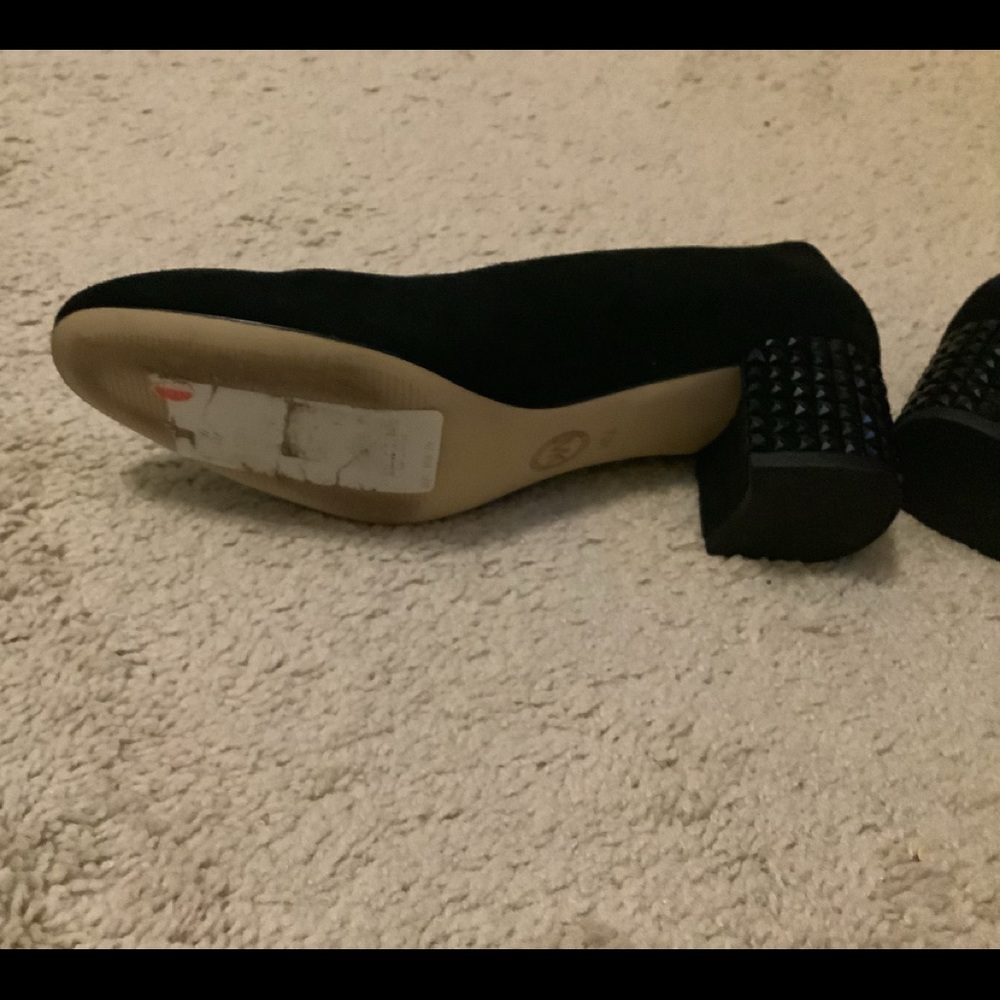 Shoes - Picture 8 of 16